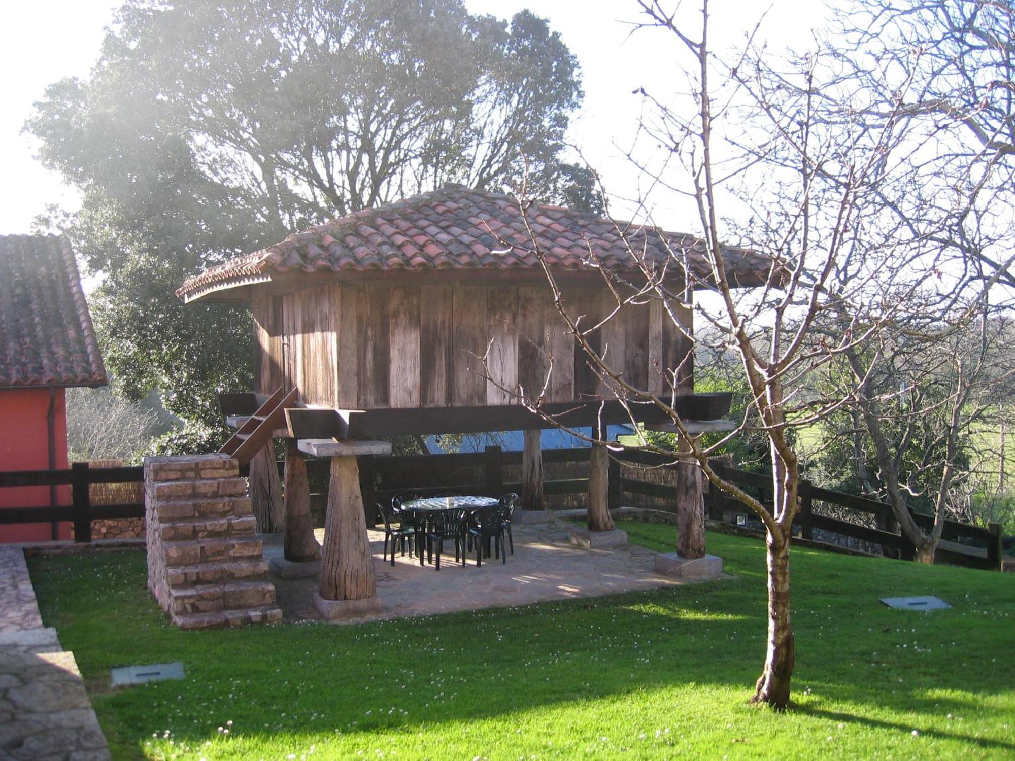 Apartamentos El Cueto De Los Collado Villanueva de Pria Экстерьер фото