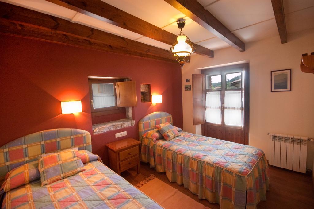 Apartamentos El Cueto De Los Collado Villanueva de Pria Экстерьер фото
