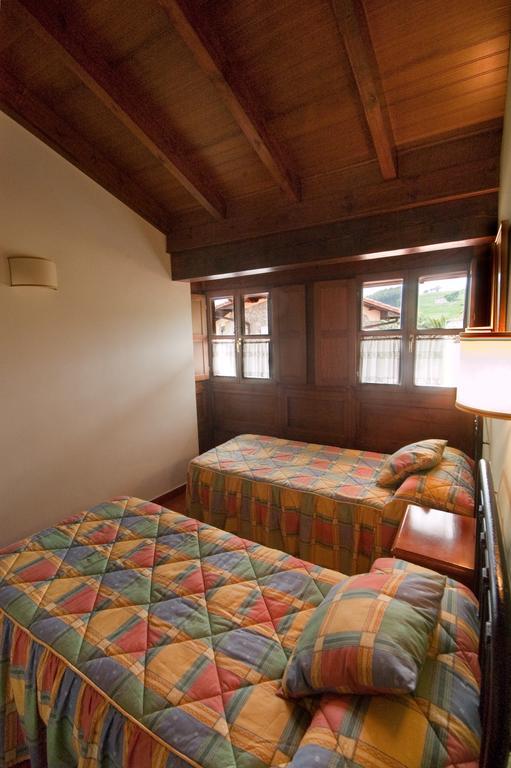 Apartamentos El Cueto De Los Collado Villanueva de Pria Экстерьер фото